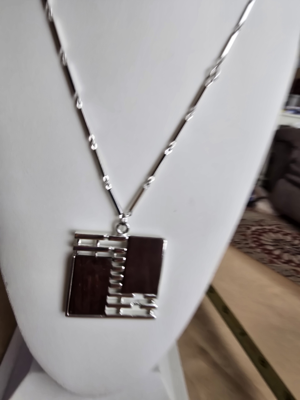 Sarah Coventry Silver-Tone Necklace with Dark Brown Inset Pendant